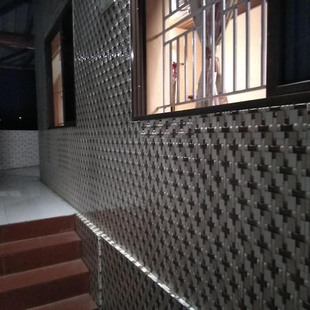 Maniis Homestay Vālpārai المظهر الخارجي الصورة