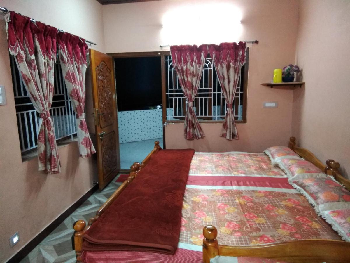Maniis Homestay Vālpārai المظهر الخارجي الصورة